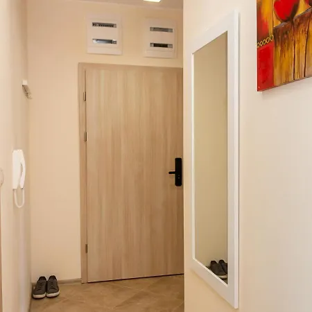 Beautiful In A Luxury In By Flat Mаnager Apartman *